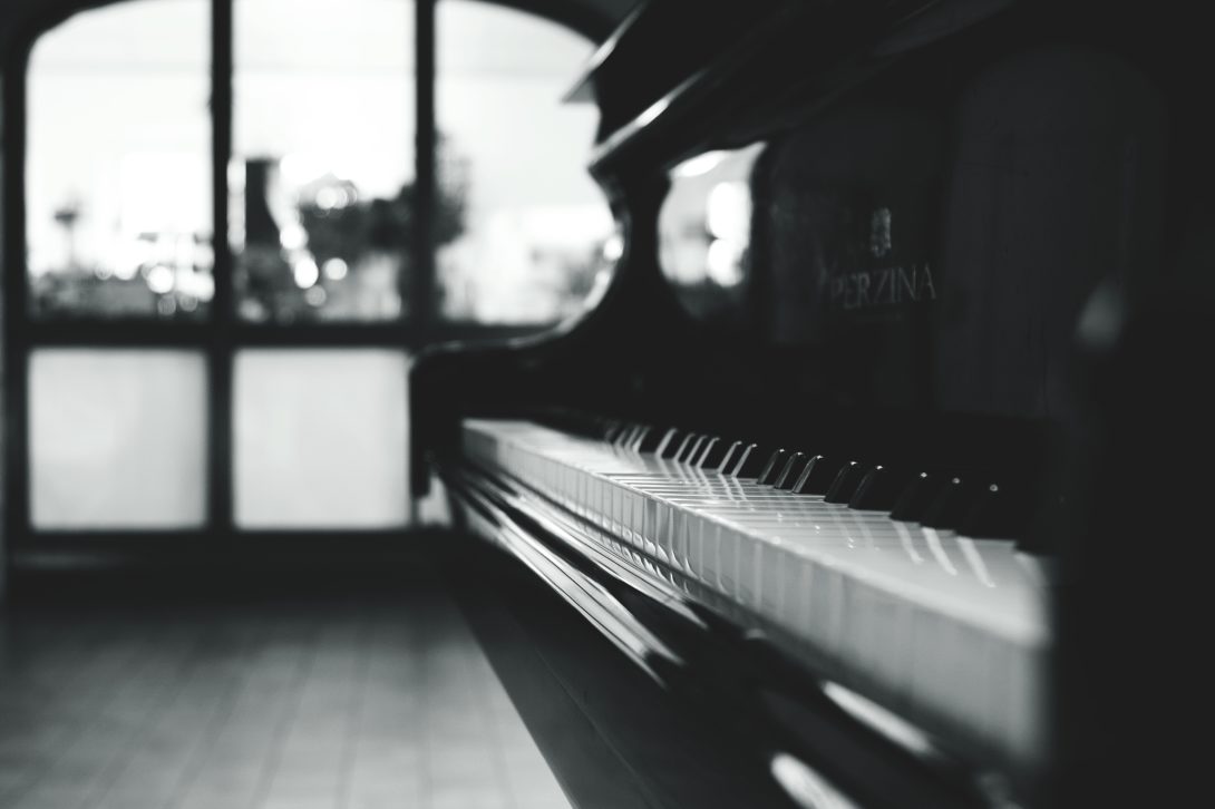 Обучение игре на фортепиано в музыкальной студии Grand Noir